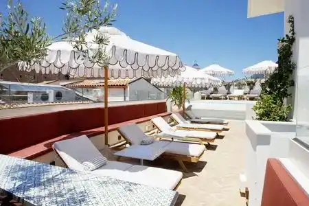 Casa Nostra Luxury Suites - 6