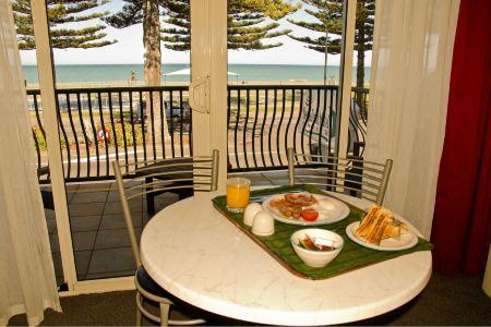 Beachfront Motel - 3