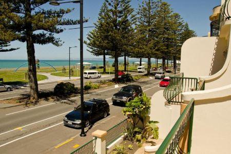 Beachfront Motel - 35
