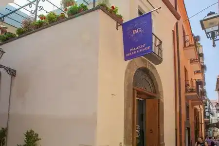 Palazzo Delle Grazie - 1