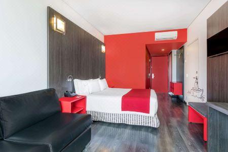 Ramada Encore by Wyndham Queretaro - 60