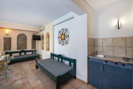 Castle Suites - 112