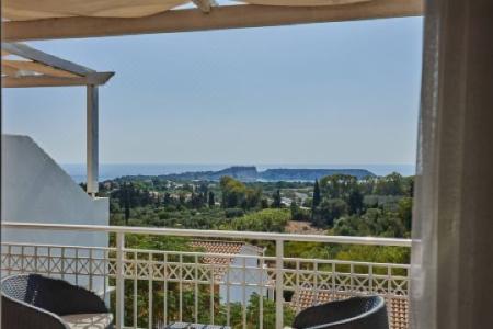 Lagoon Luxury Suites - 29