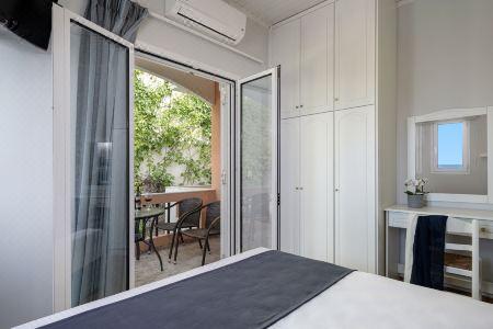 Elena Seafront Luxury Apartments - 79