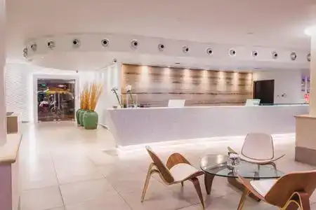 Napa Plaza - 4