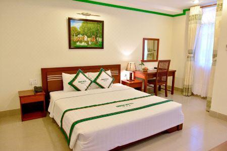 Green Garden Residence by OYO Rooms - 28