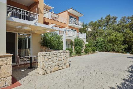 Lagoon Luxury Suites - 24