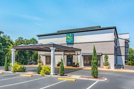 Quality Inn - 7