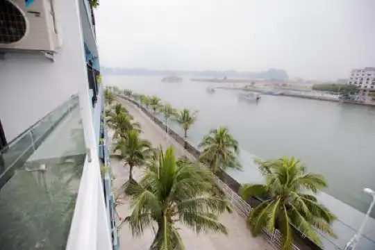 Golden Palm HaLong - 47