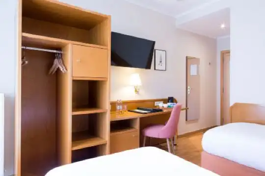 Perrin - Former Carlton - 61