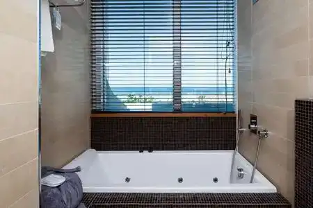Best Western Maison B - 4
