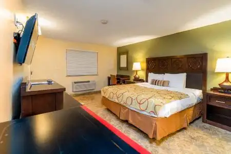 Sevilla Inn Kissimmee- Near Disney - 10