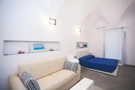 IL Viaggiatore Via Indipendenza 2