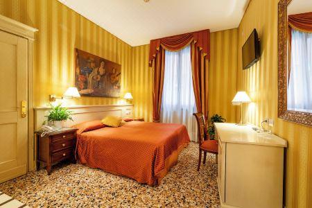 Bella Venezia - 19
