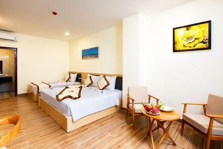 Golden Coast Resort & Spa - 68
