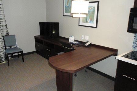 MainStay Suites Midland - 38