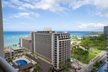 Embassy Suites by Hilton Waikiki Beach Walk - 21
