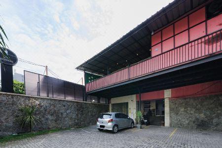 RedDoorz Plus near Cilandak Town Square 2 - 9