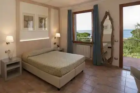 Boutique Ilio - 1