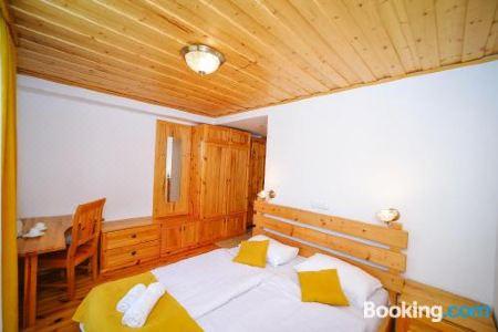 Alpenhaus Kazbegi & Restaurant - 25