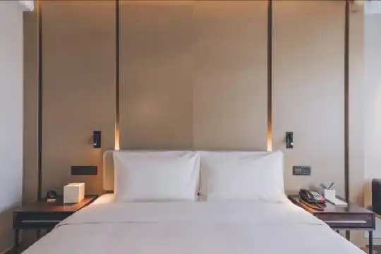 Atour - 44