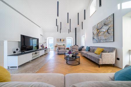 Villa Lastva is a Five Star Seafront Luxury Villa with Privite Pool - 25