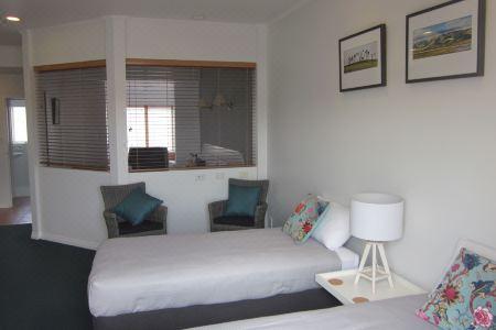 Beachfront Motel - 38