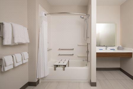 Holiday Inn Express & Suites FT MYERS BEACH-SANIBEL GATEWAY by IHG - 21