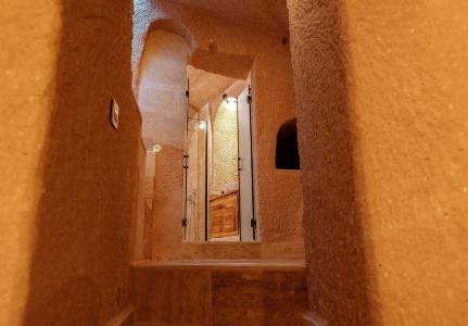 Misty Cave - 68