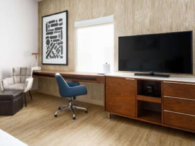 Hampton Inn & Suites by Hilton - 41