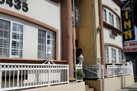 Hollywood Stars Inn - 5