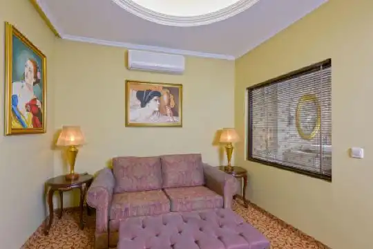 Town Antique Roman Palace - 17