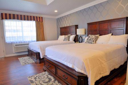 Crystal Lodge Motel - 52