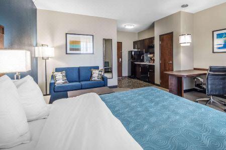 MainStay Suites Midland - 39