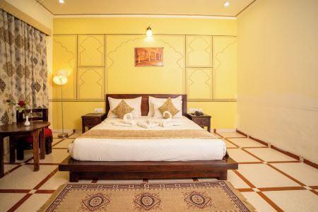 Laxmi Niwas - 14