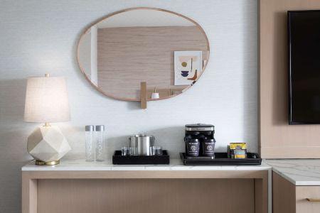 Hilton - 23