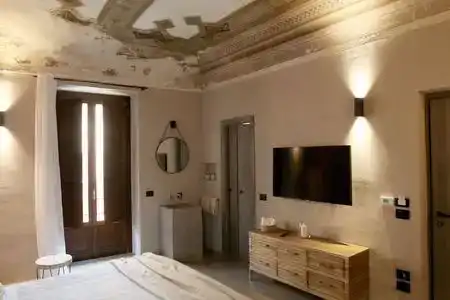 Casa Nostra Luxury Suites - 2