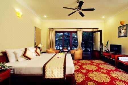 Golden Coast Resort & Spa - 58