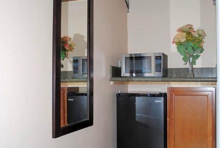 Crystal Lodge Motel - 44