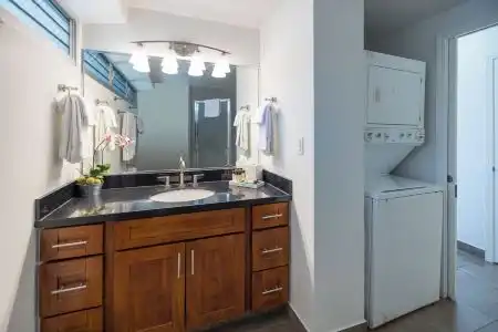 Waikiki Shore by OUTRIGGER - 119