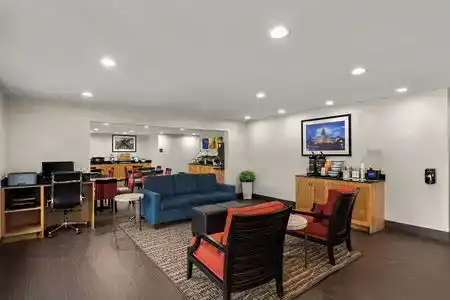 Comfort Inn Austin - 6