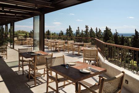 Lagoon Luxury Suites - 3