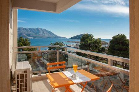 Fontana Seafront Residences - 28