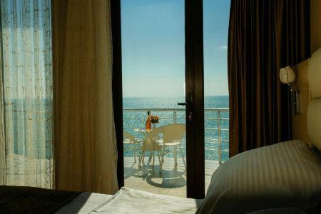 Wave Inn - 40