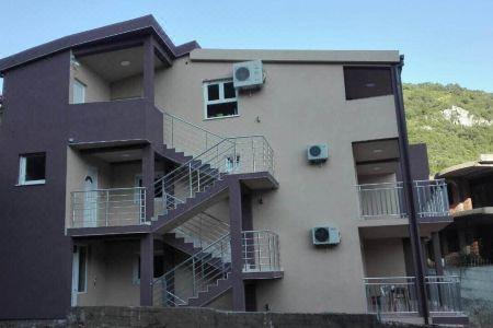 Apart house Family - 2