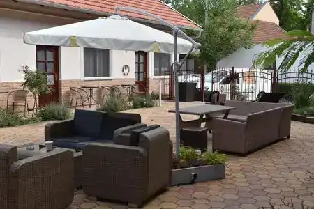 Romantika Panzió - 5