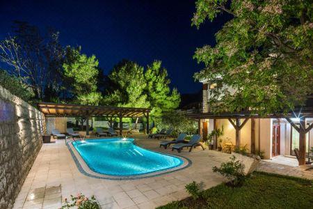 Palazzo Banicevic Luxury Rooms - 15