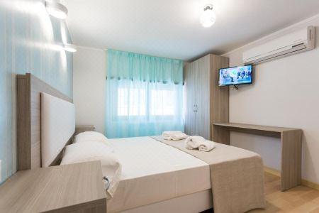 Luciano Laterani Guest House - 61
