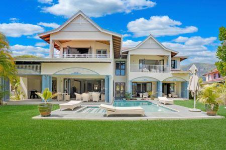 Eden Island Luxury Accommodation - 1