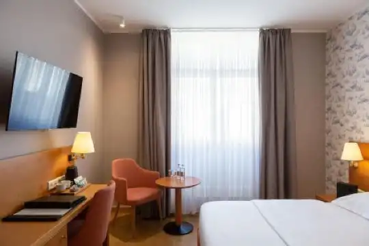 Perrin - Former Carlton - 72